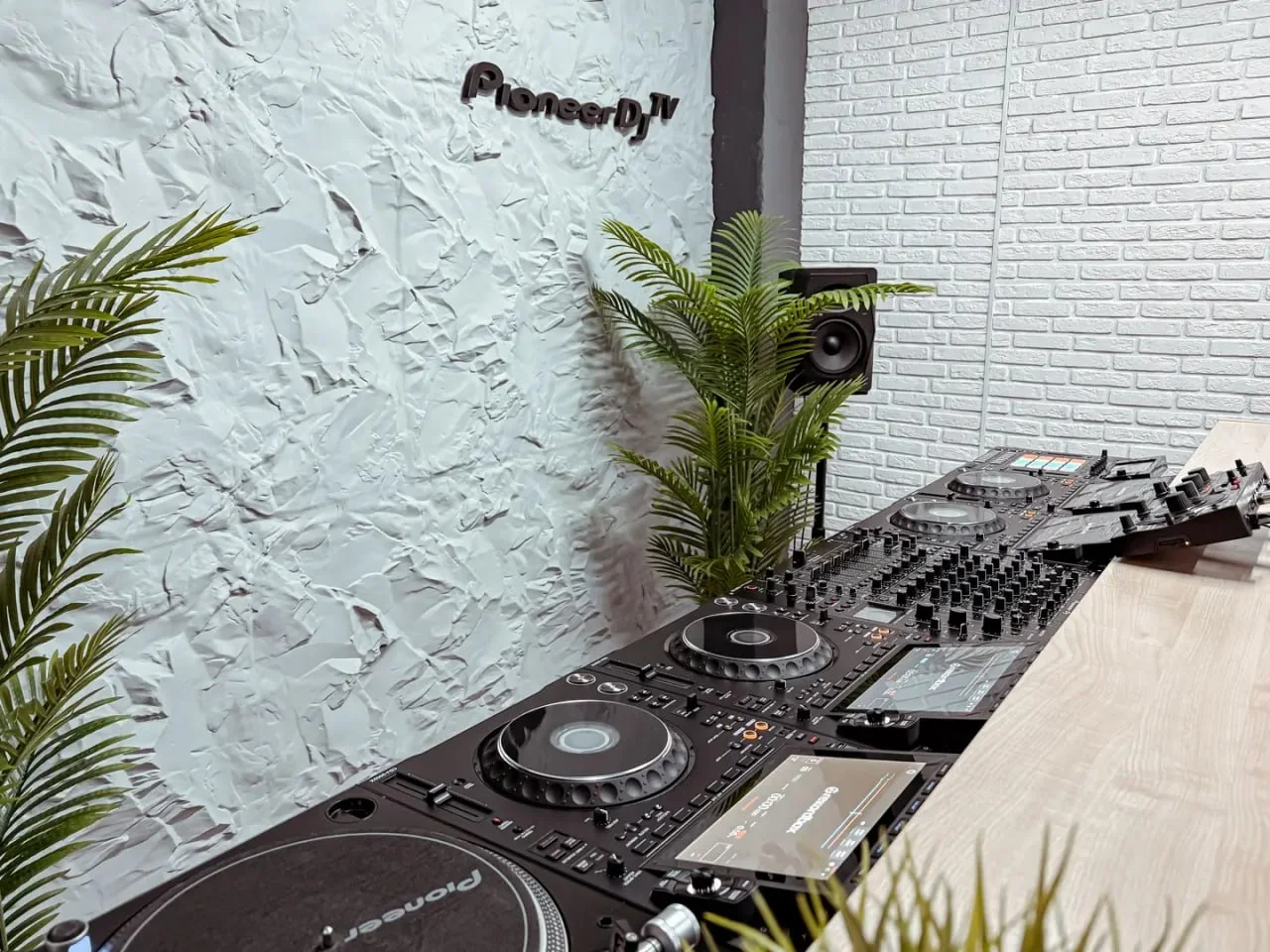 ПРО DJ курс DDJ-FLX4