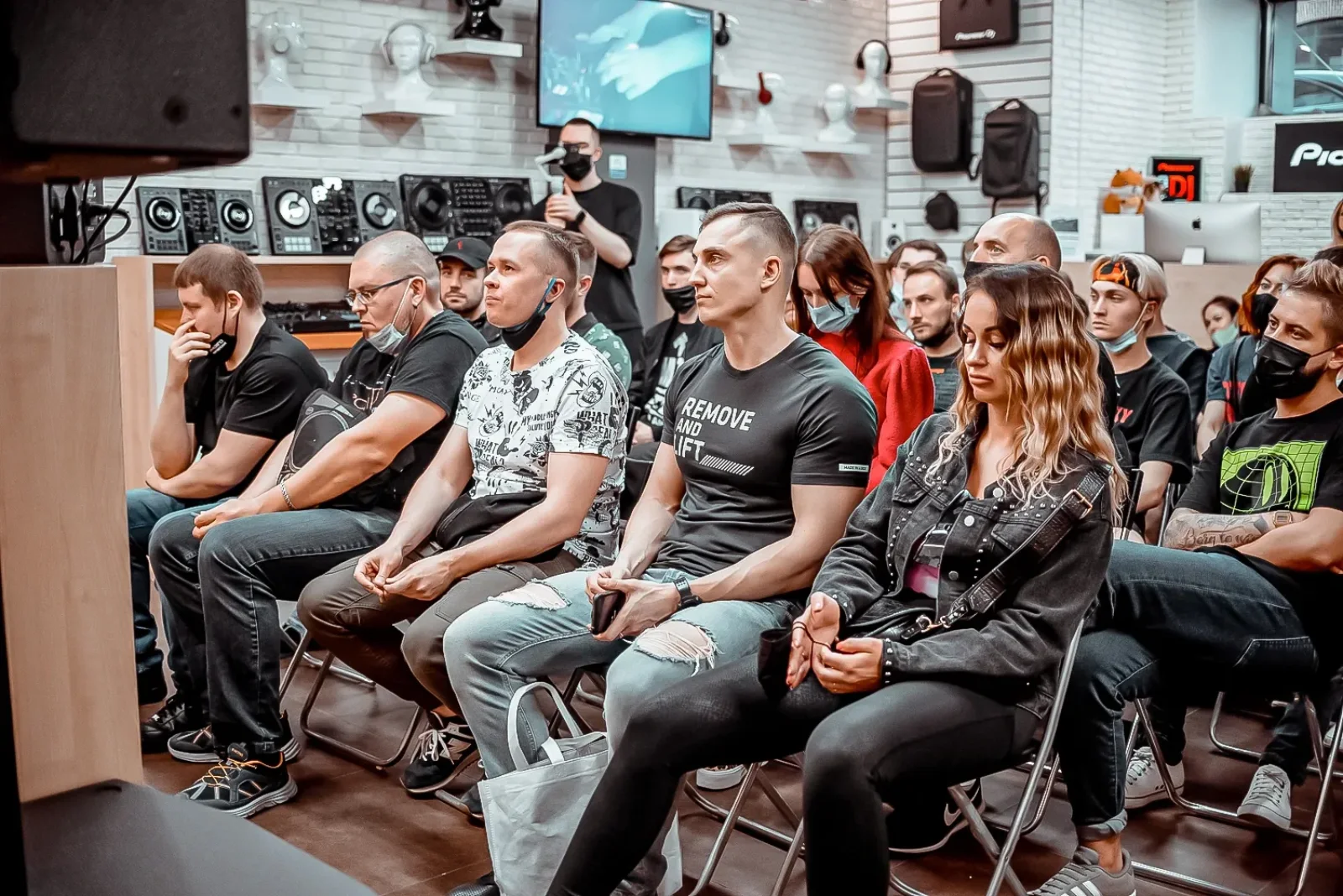 Гости мастер-класса Pioneer DJ School