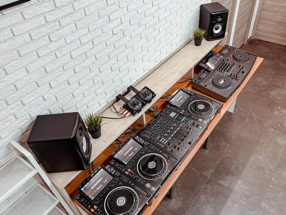 Тренинг-зал Pioneer DJ School - фото 8